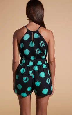 Chica Bella Shorts In Green On Black Dot