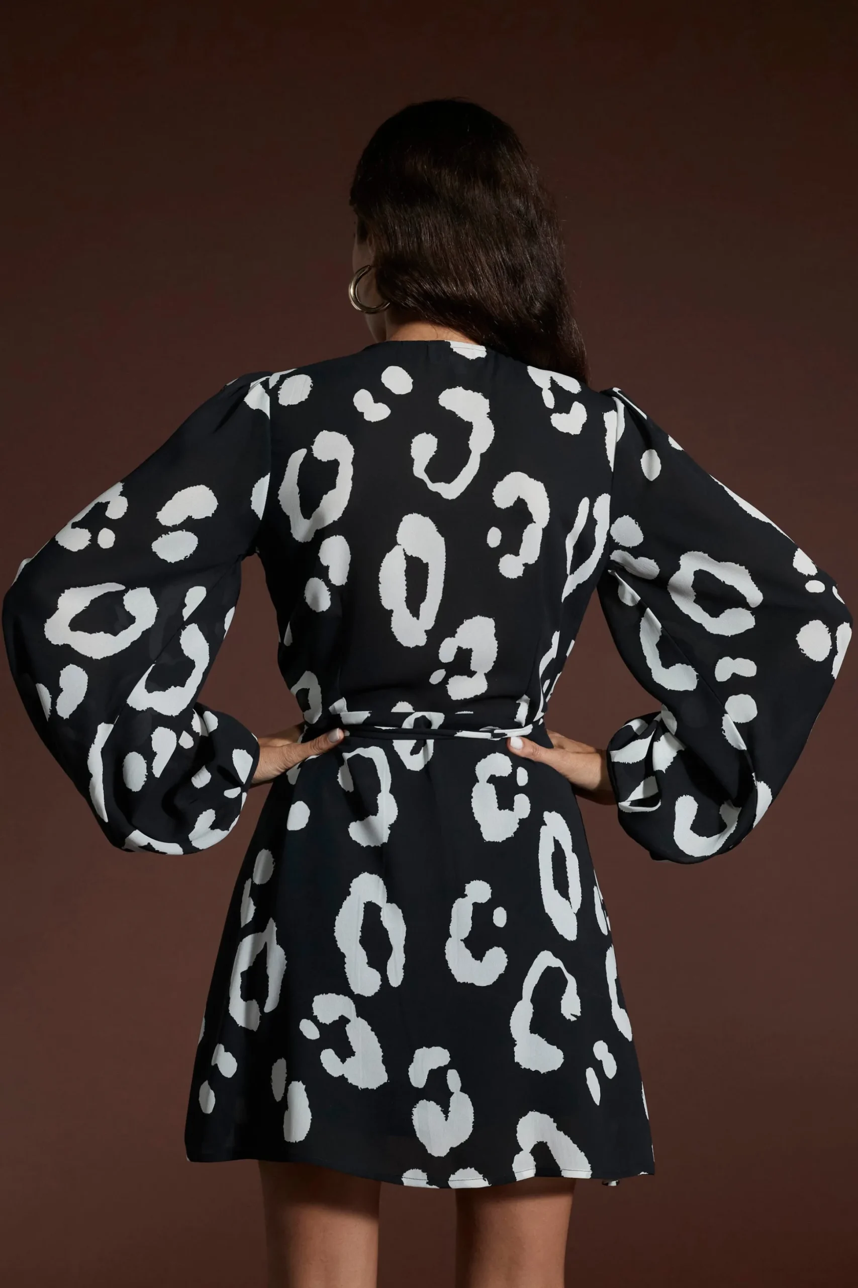 Ginger Mini Wrap Dress In Oversized Mono Leopard